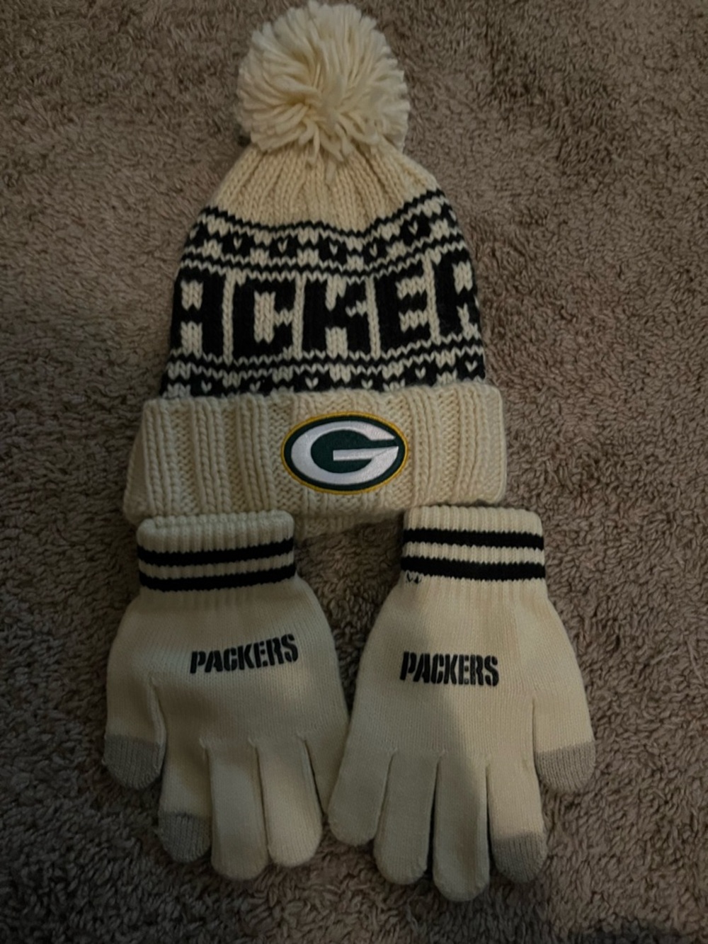 Green Bay Packers Cream Knit Beanie with Gloves Set